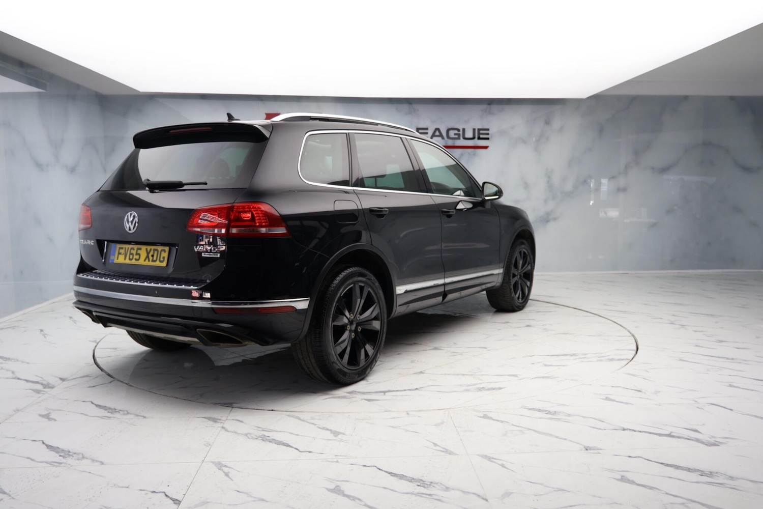 Used Volkswagen Touareg for sale - 77958287: Photo 8