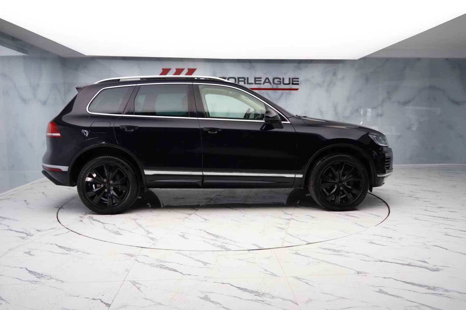 Used Volkswagen Touareg for sale - 77958287: Photo 9