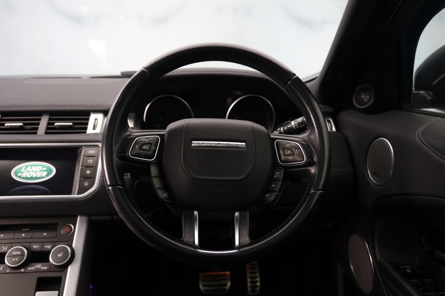 Used Land Rover Range Rover Evoque 2016 for sale - 77670949: Photo 36