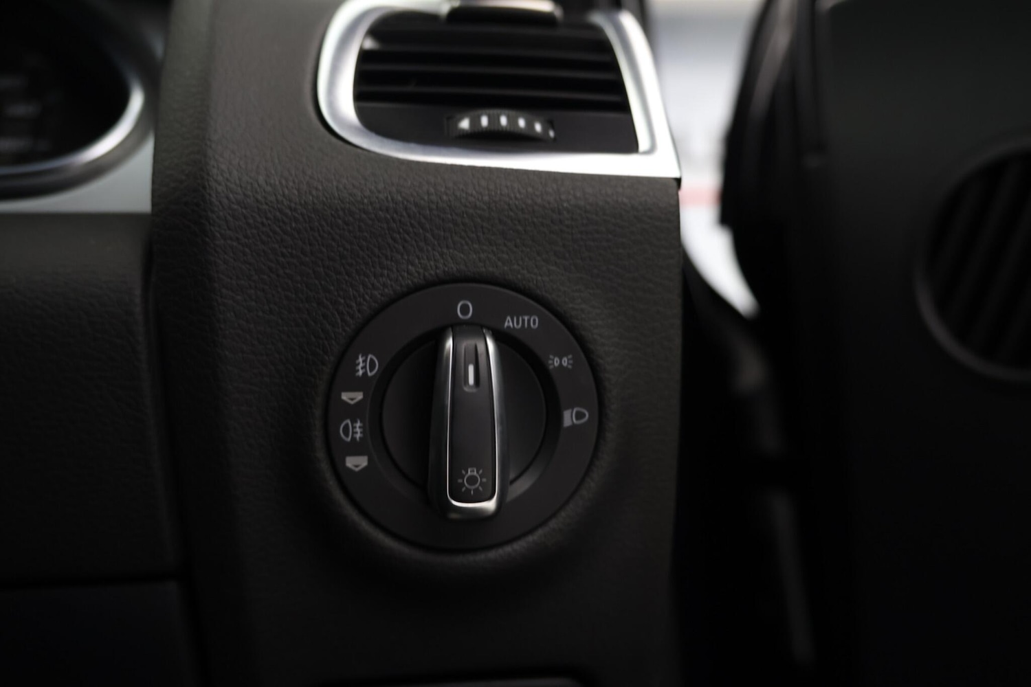 Used Audi Q7 2013 for sale - 78034365: Photo 32