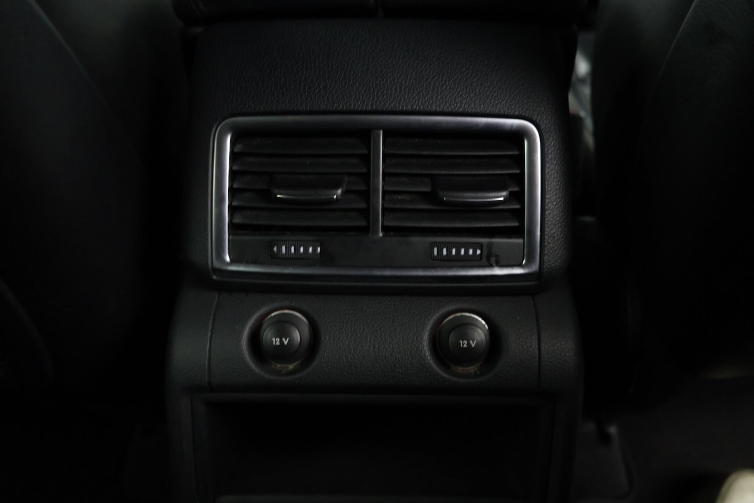 Used Audi Q7 2013 for sale - 78034365: Photo 33