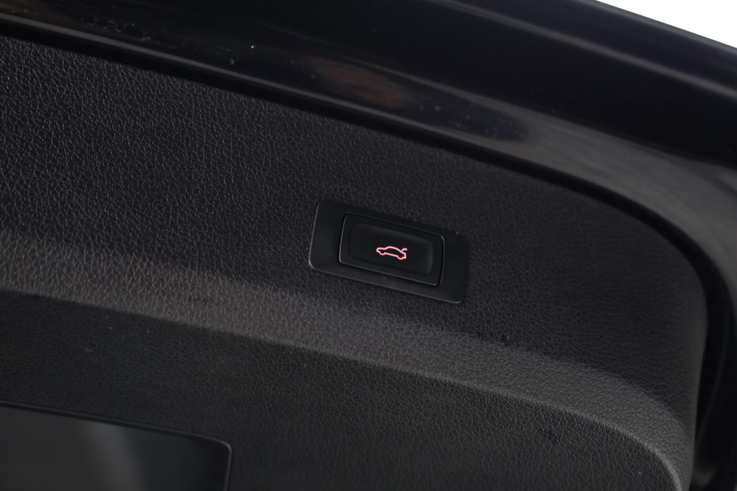 Used Audi Q7 2013 for sale - 78034365: Photo 40