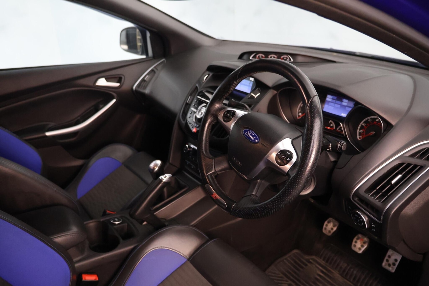 Used Ford Focus 2014 for sale - 77696009: Photo 2