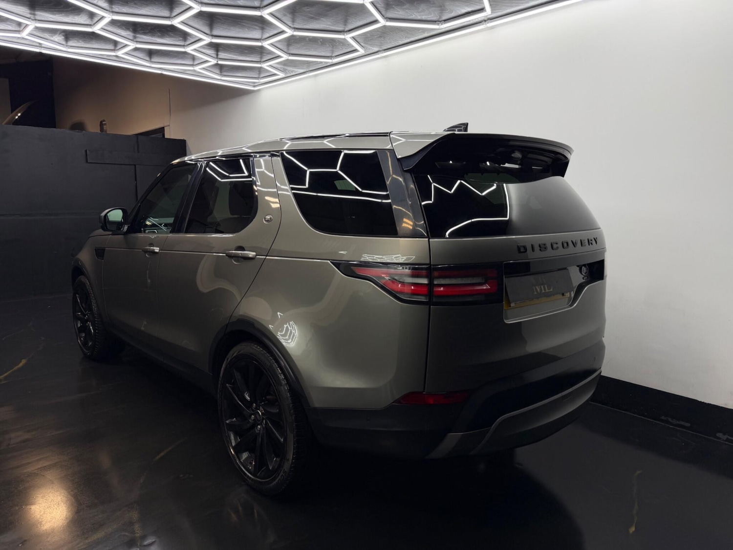 Used Land Rover Discovery 2018 for sale - 77598229: Photo 10
