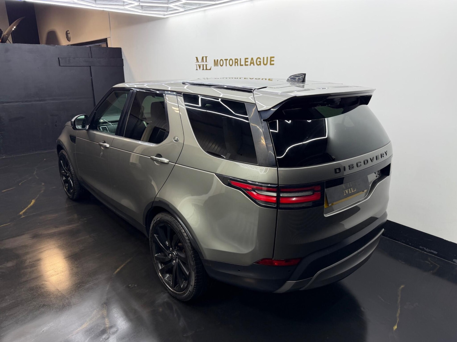 Used Land Rover Discovery 2018 for sale - 77598229: Photo 12