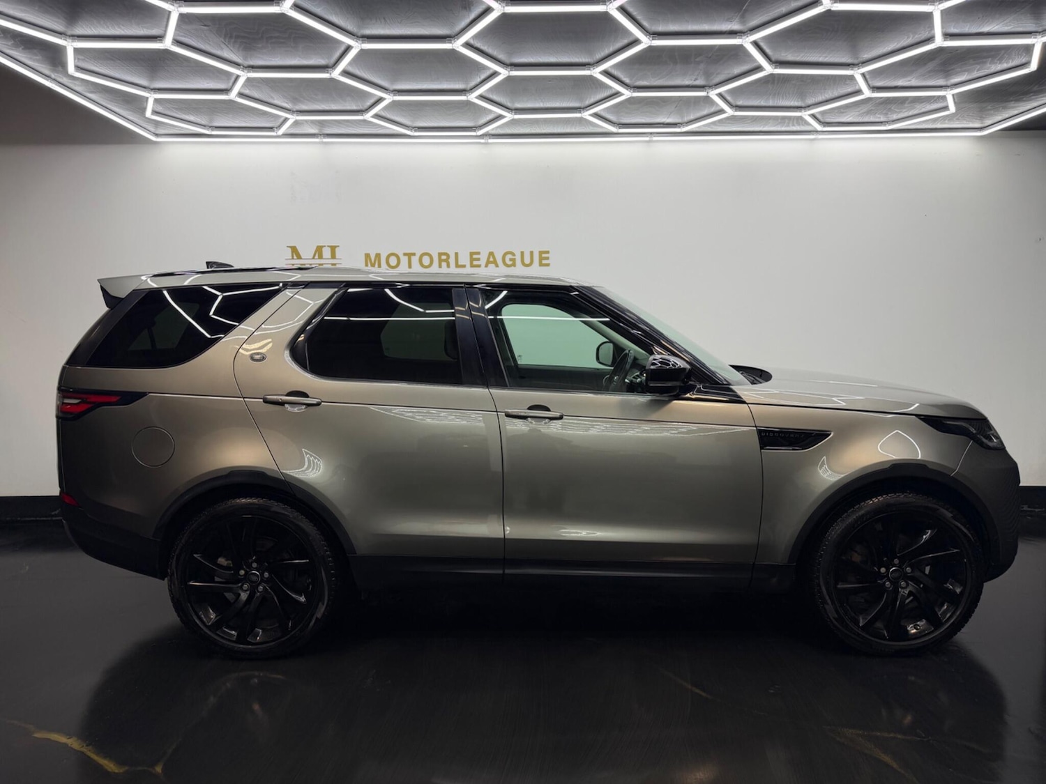 Used Land Rover Discovery 2018 for sale - 77598229: Photo 20