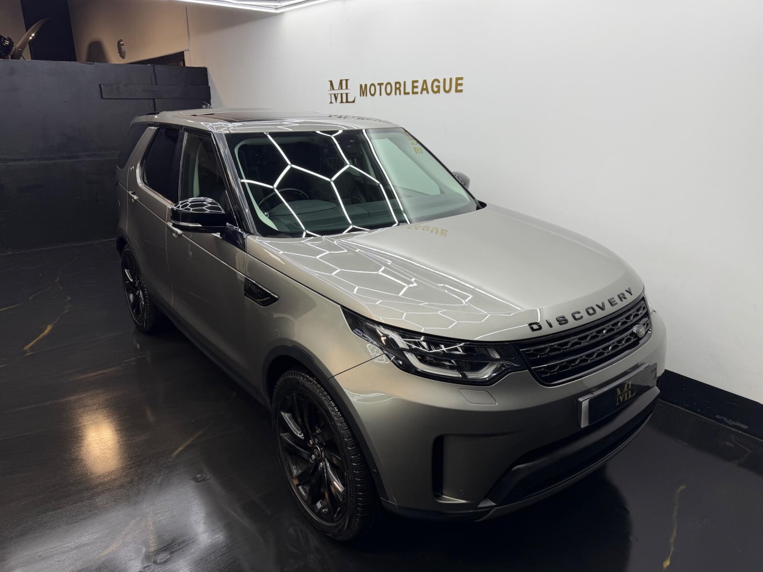 Used Land Rover Discovery 2018 for sale - 77598229: Photo 23