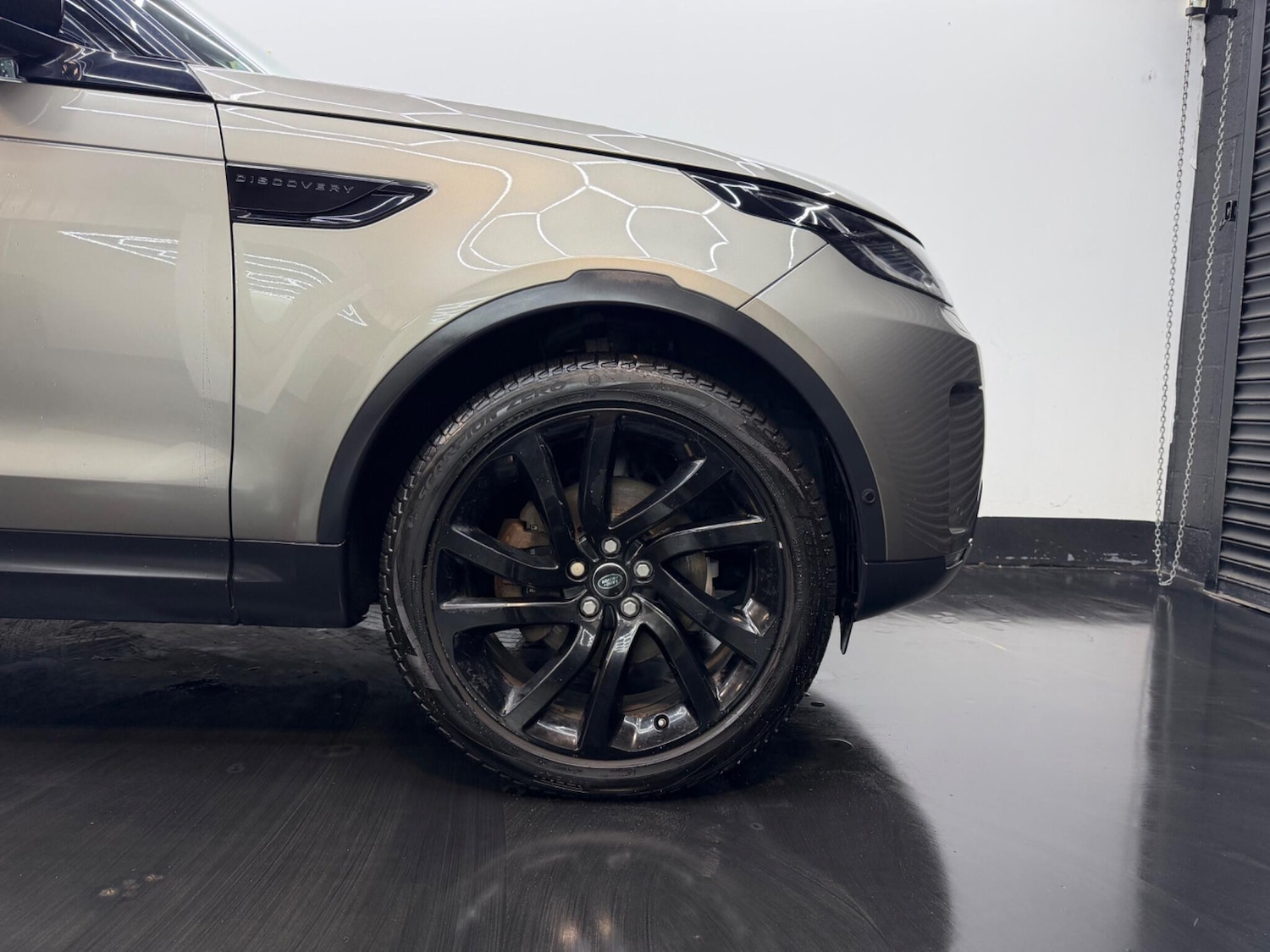 Used Land Rover Discovery 2018 for sale - 77598229: Photo 25