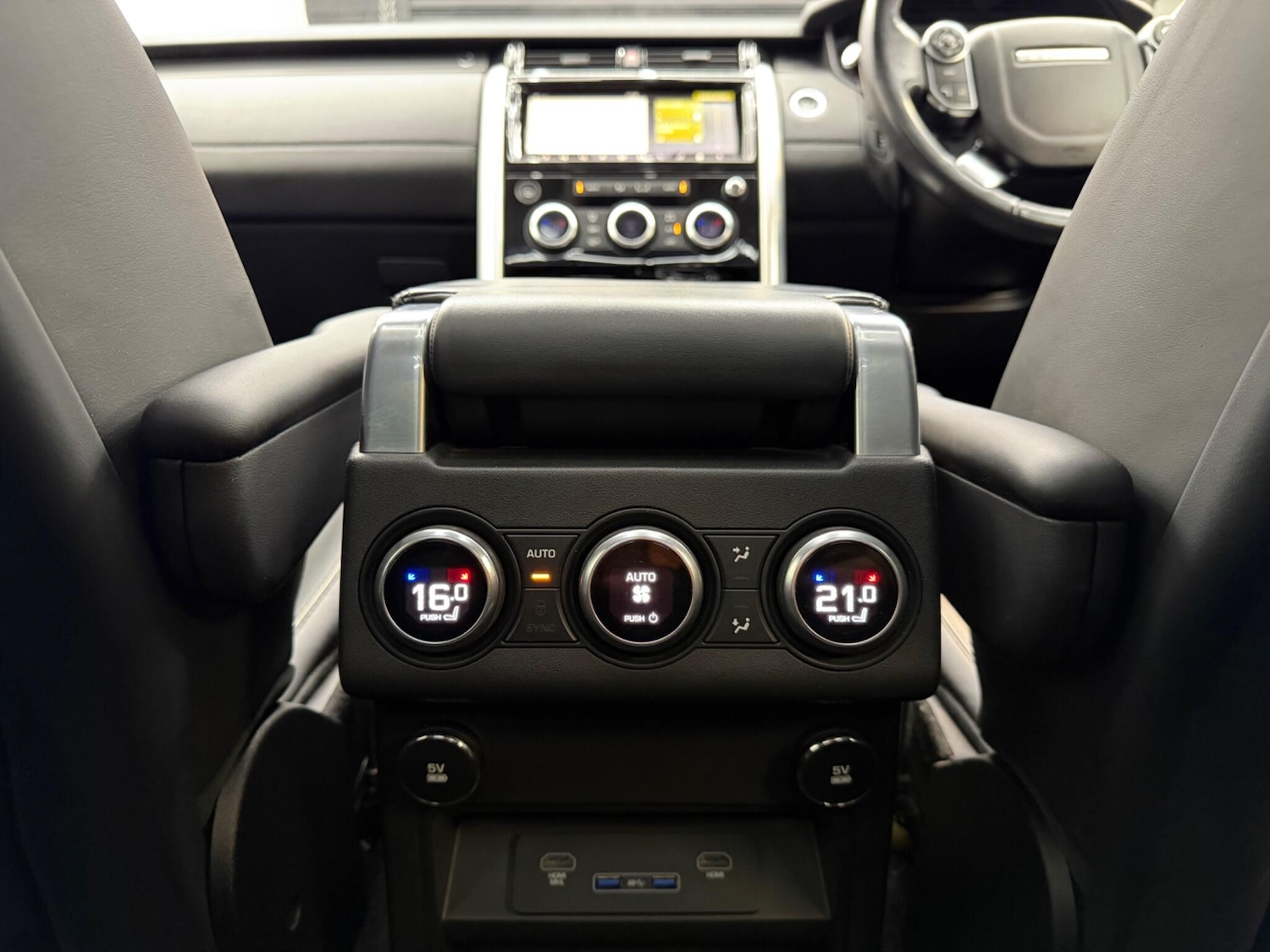 Used Land Rover Discovery 2018 for sale - 77598229: Photo 40