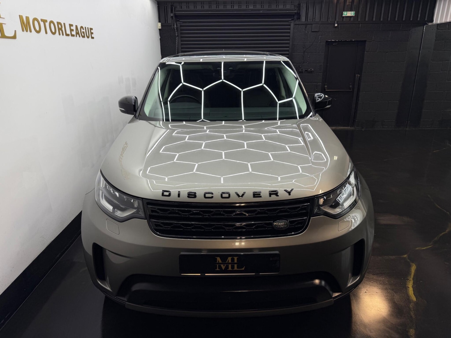 Used Land Rover Discovery 2018 for sale - 77598229: Photo 5