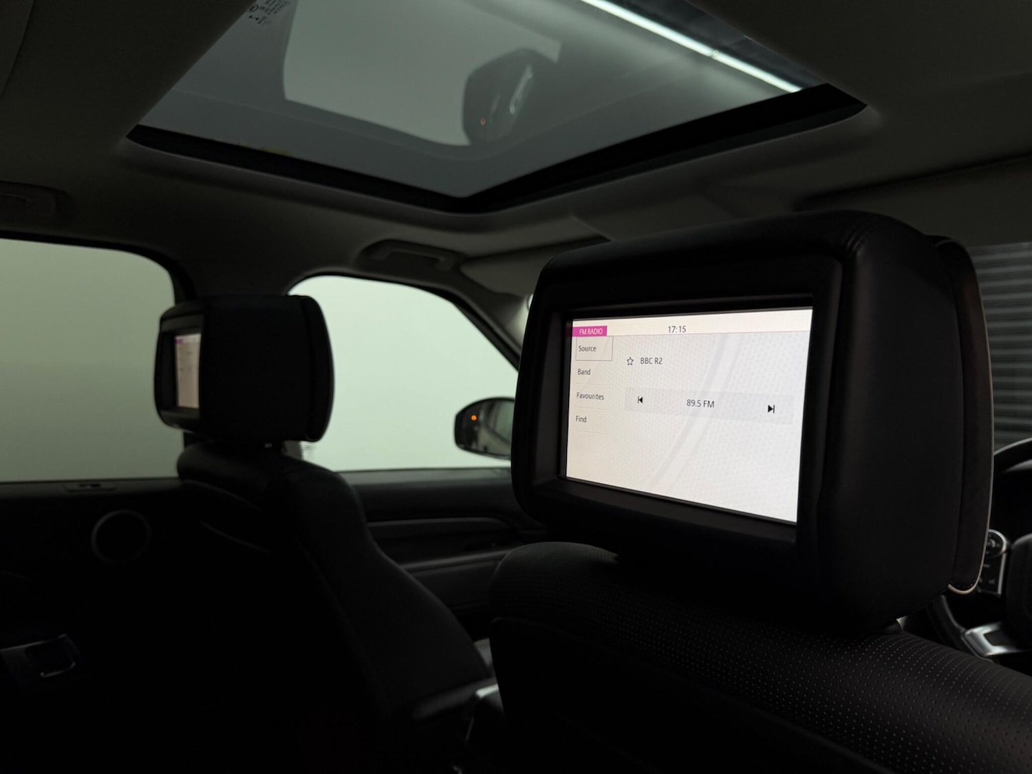 Used Land Rover Discovery 2018 for sale - 77598229: Photo 50