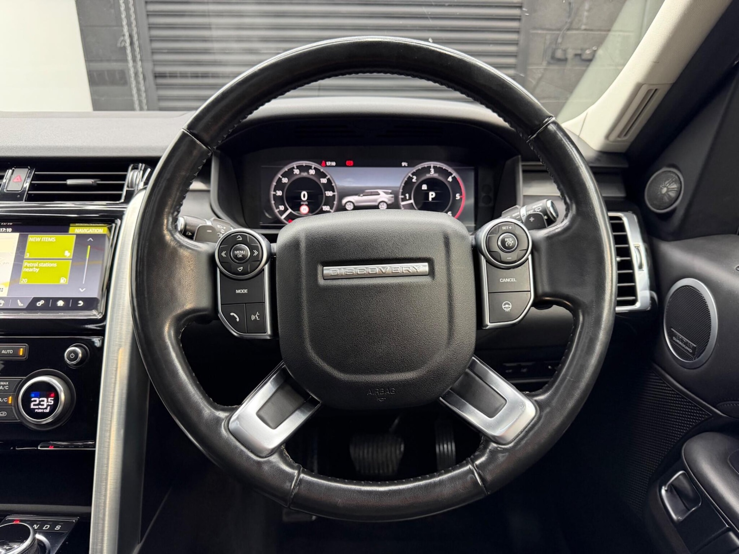 Used Land Rover Discovery 2018 for sale - 77598229: Photo 53