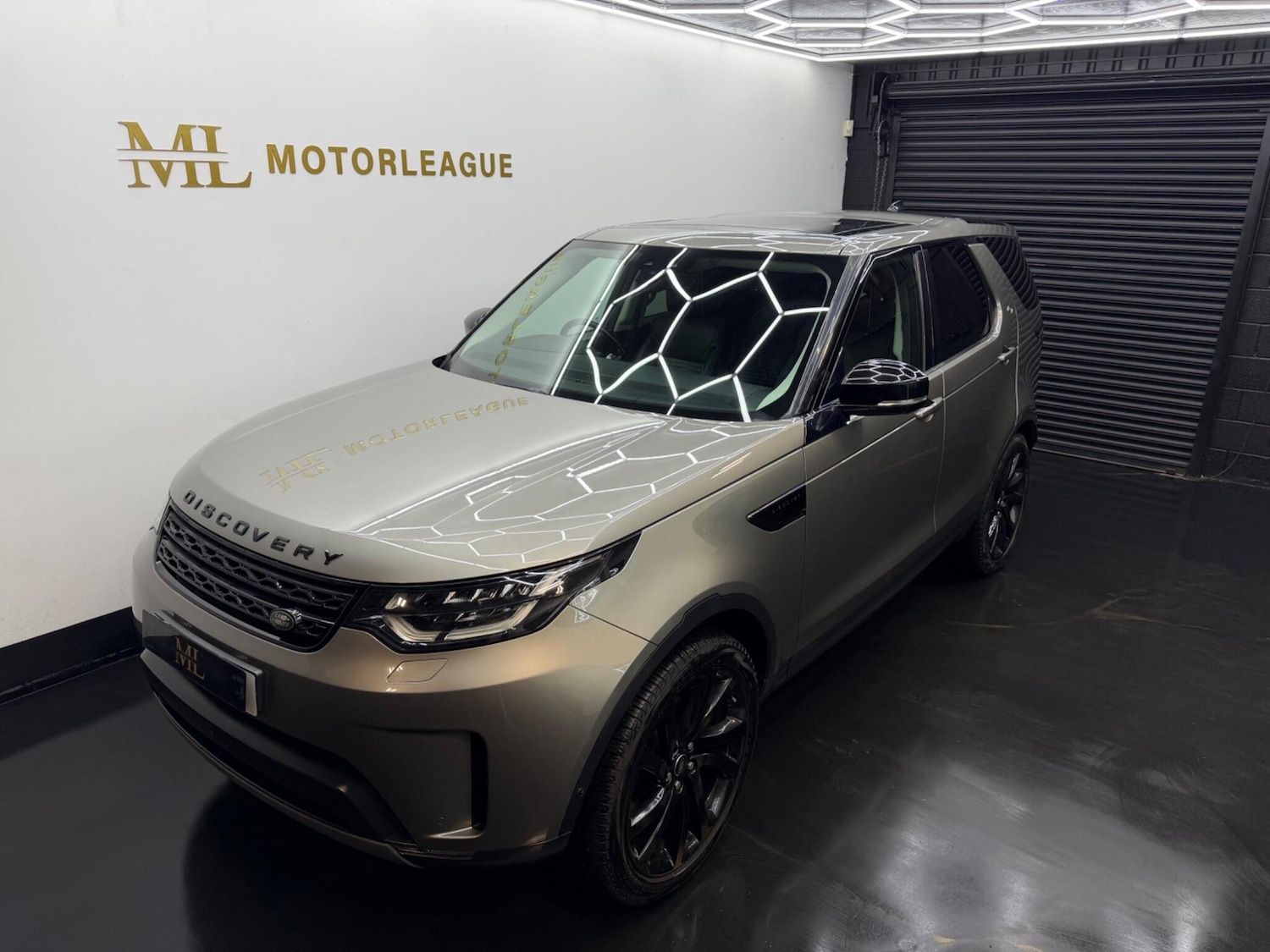 Used Land Rover Discovery 2018 for sale - 77598229: Photo 8