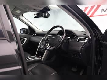Used Land Rover Discovery Sport 2018 for sale - 79726532: Photo