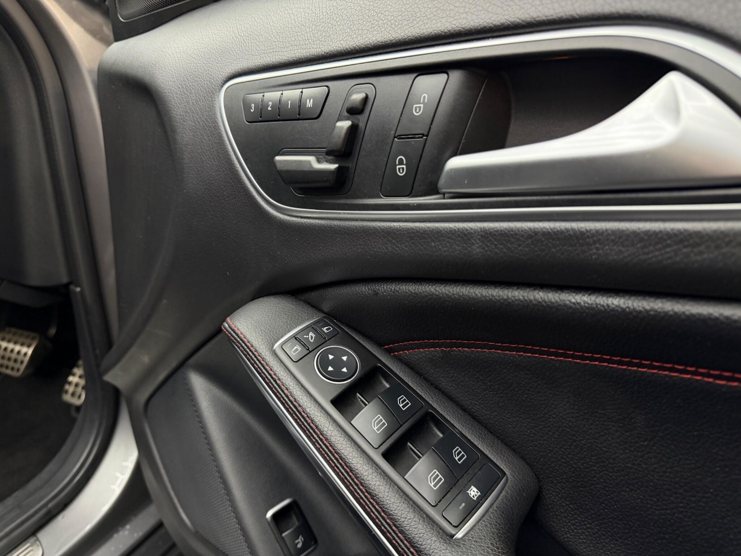 Used Mercedes-Benz GLA for sale - 77598067: Photo 31