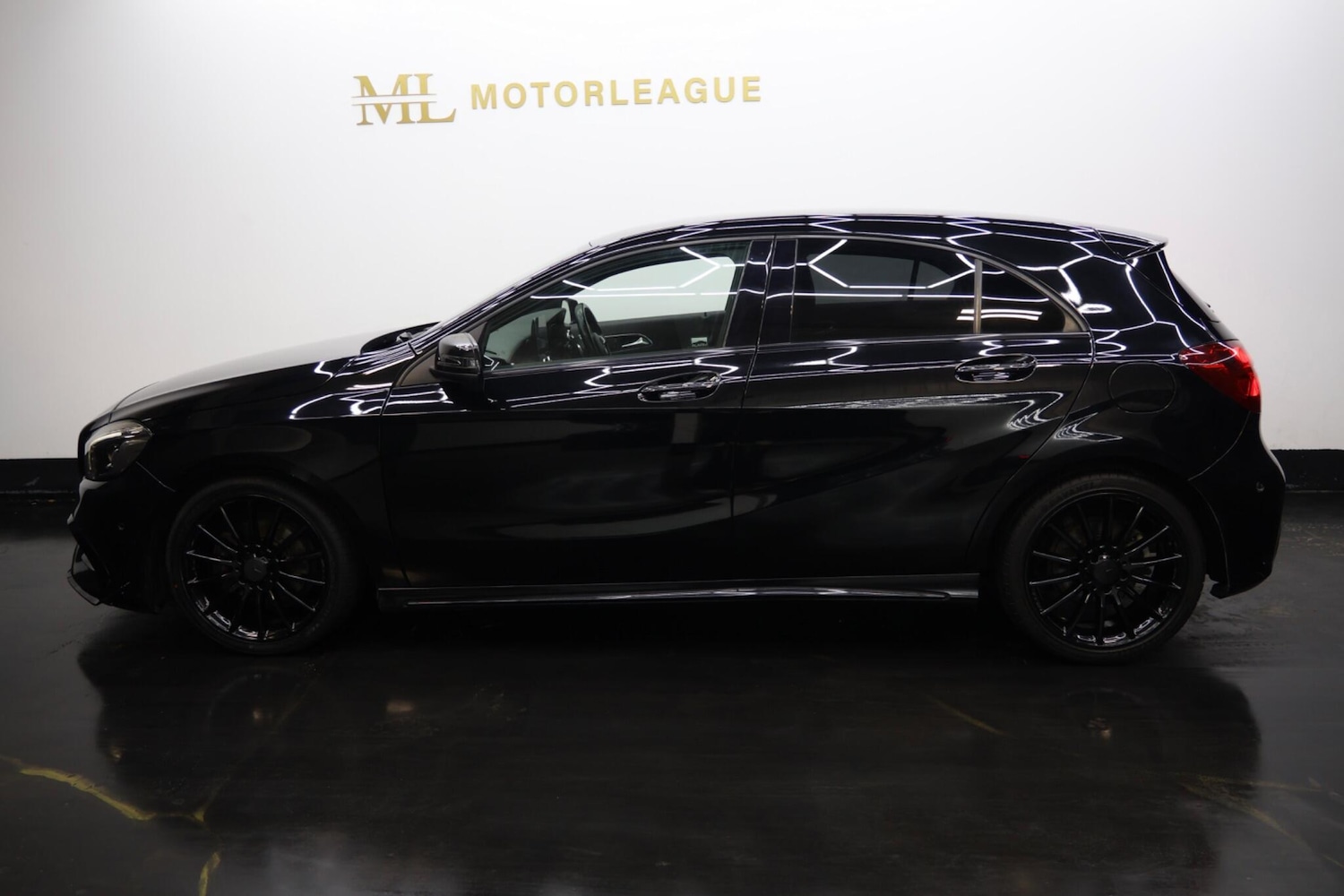 Used Mercedes-Benz A-Class 2017 for sale - 77633407: Photo 17