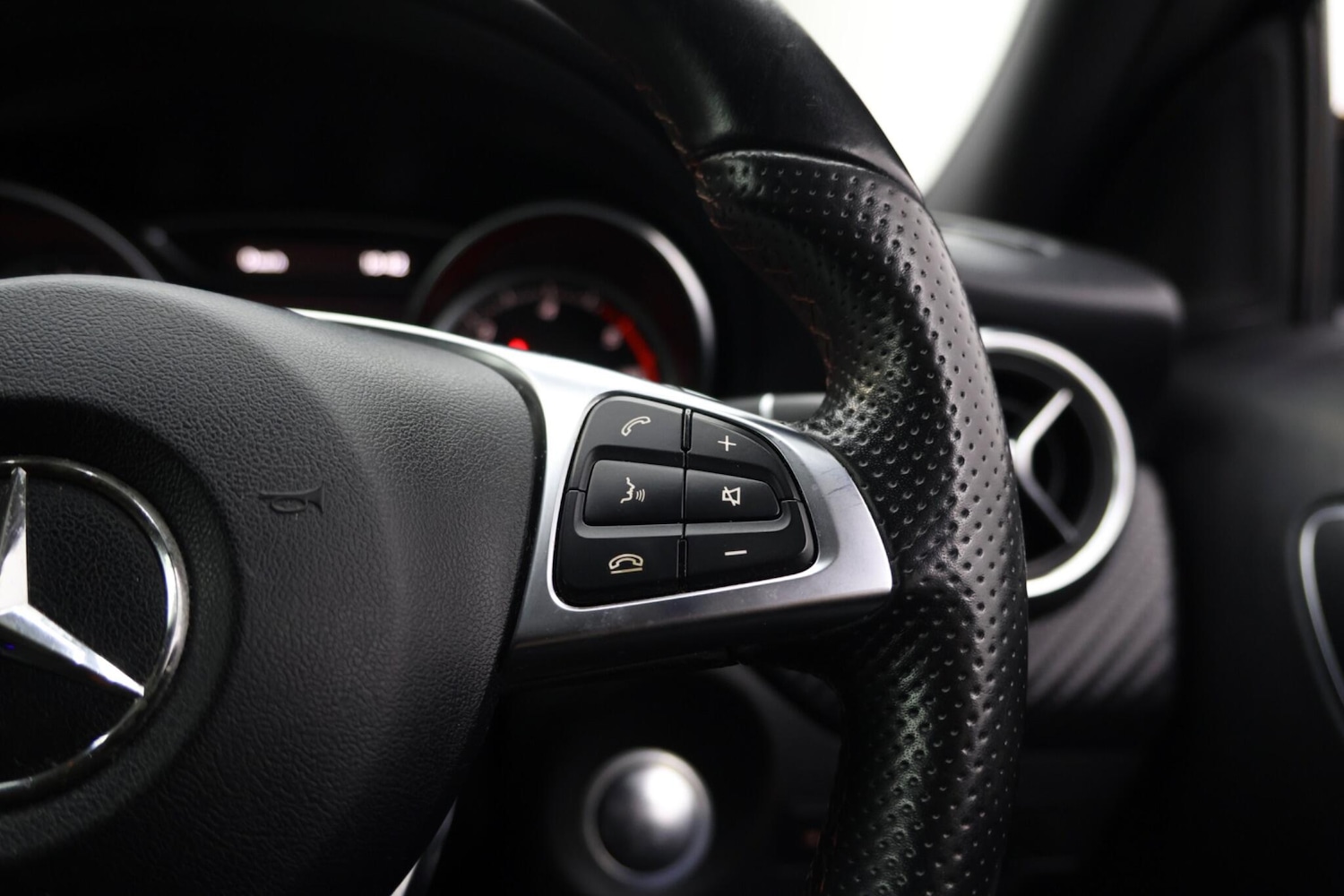 Used Mercedes-Benz A-Class 2017 for sale - 77633407: Photo 51