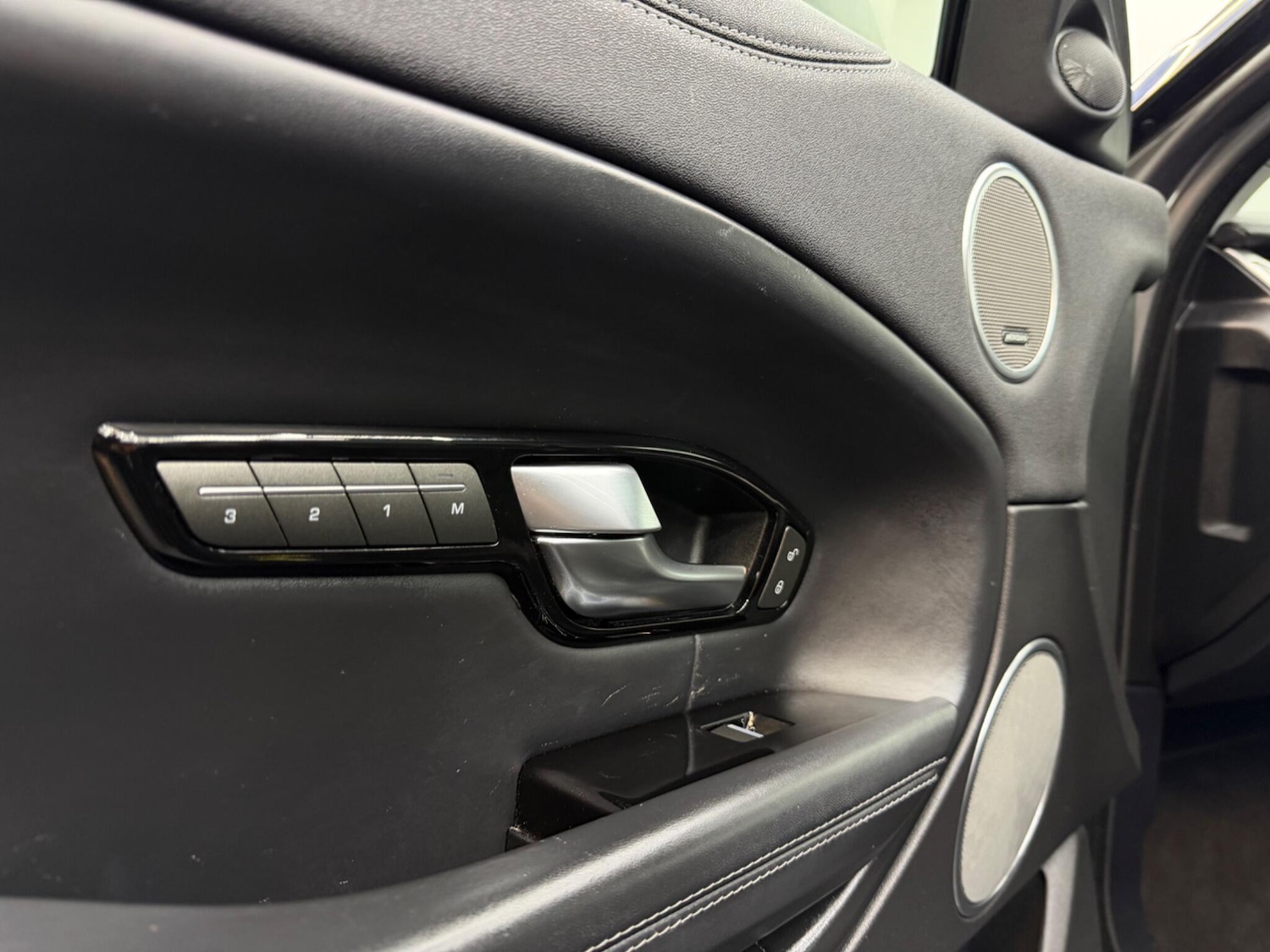 Used Land Rover Range Rover Evoque 2016 for sale - 77598062: Photo 50