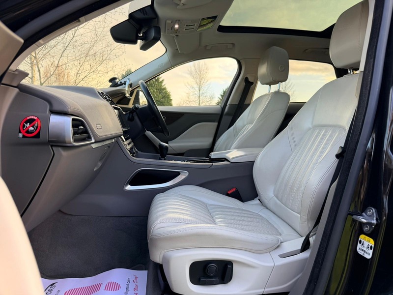 Used Jaguar F-Pace 2017 for sale - 76821389: Photo 18