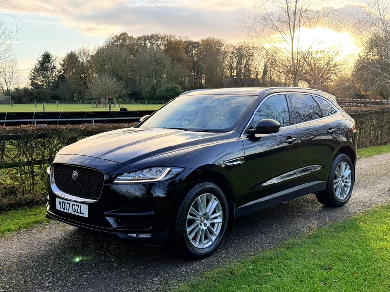 Used Jaguar F-Pace 2017 for sale - 76821389: Photo 4