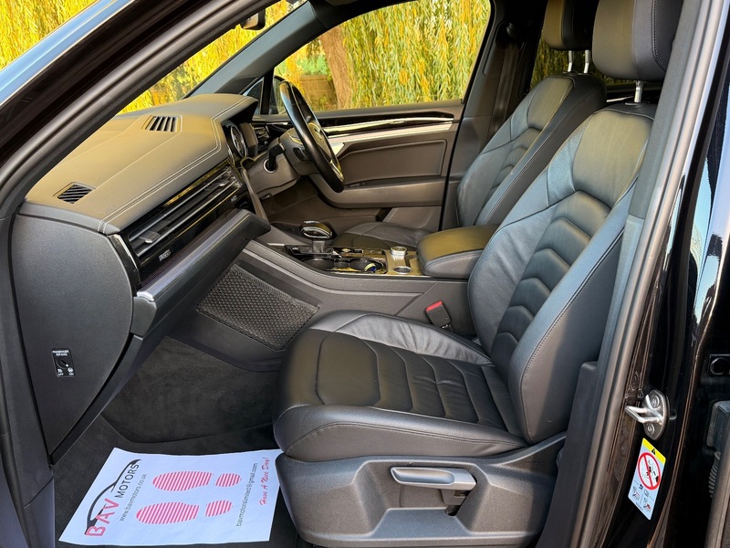 Used Volkswagen Touareg 2019 for sale - 76611430: Photo 10