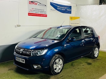 Used Dacia Sandero 2018 for sale - 75586079: Photo