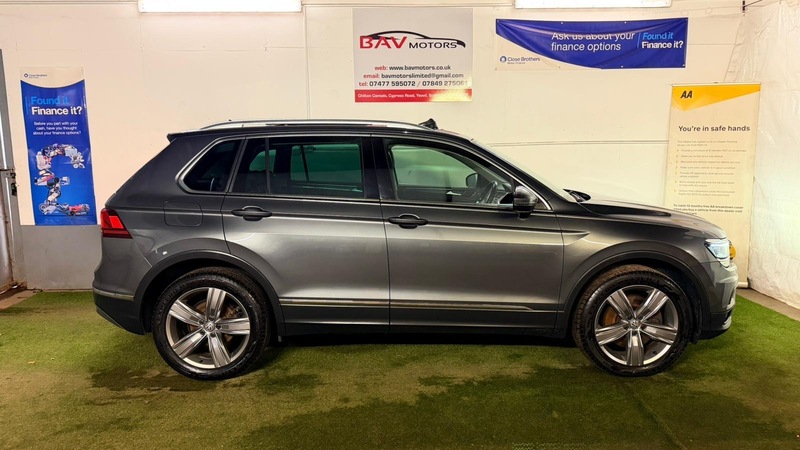Used Volkswagen Tiguan 2016 for sale - 76357165: Photo 2