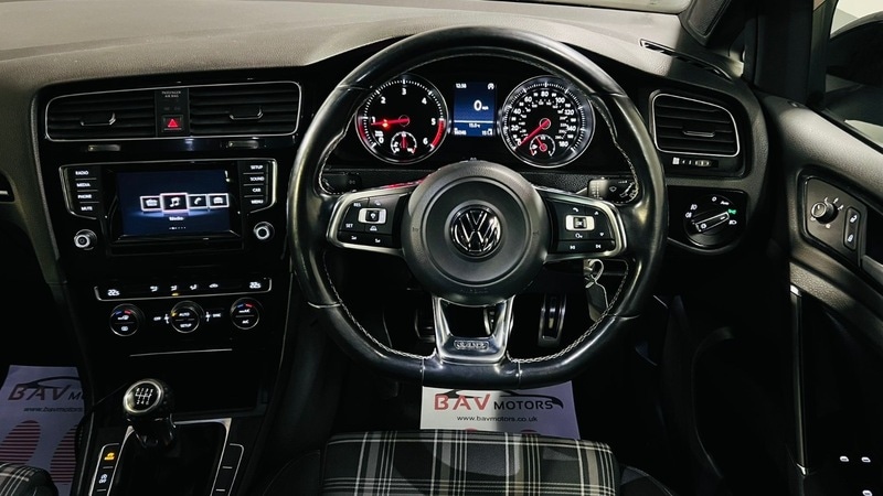 Used Volkswagen Golf 2014 for sale - 76304520: Photo 14