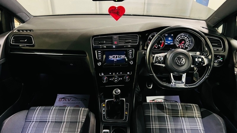 Used Volkswagen Golf 2014 for sale - 76304520: Photo 15