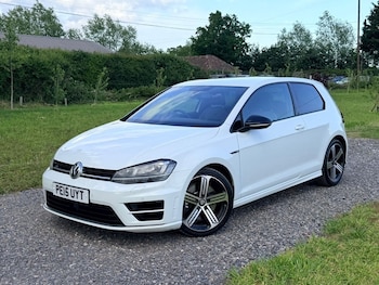 Used Volkswagen Golf 2015 for sale - 78702947: Photo