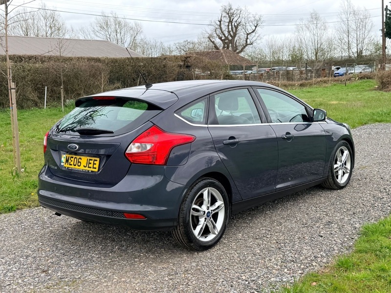 Used Ford Focus 2014 for sale - 78062060: Photo 3