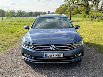 Used Volkswagen Passat 2017 for sale - 78345345: Photo