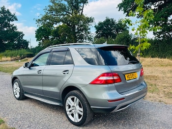 Used Mercedes-Benz M-Class 2013 for sale - 75693677: Photo