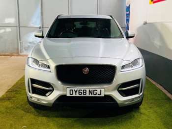 Used Jaguar F-Pace 2018 for sale - 74942253: Photo