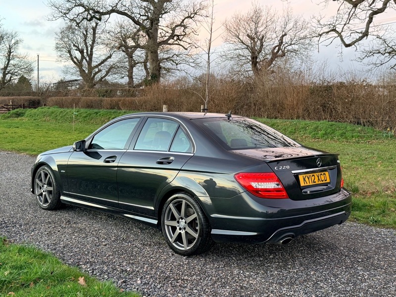Used Mercedes-Benz C Class 2012 for sale - 77547925: Photo 5