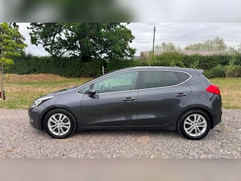 Used Kia Ceed 2014 for sale - 79764873: Photo