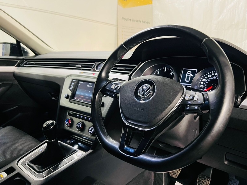 Used Volkswagen Passat 2015 for sale - 76430597: Photo 9