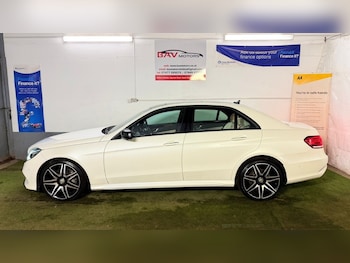 Used Mercedes-Benz E Class 2015 for sale - 76430603: Photo