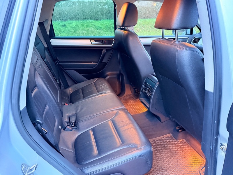 Used Volkswagen Touareg 2011 for sale - 77437924: Photo 12