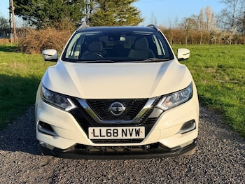 Used Nissan Qashqai 2018 for sale - 77937552: Photo
