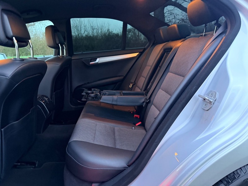 Used Mercedes-Benz C Class 2013 for sale - 76974050: Photo 20