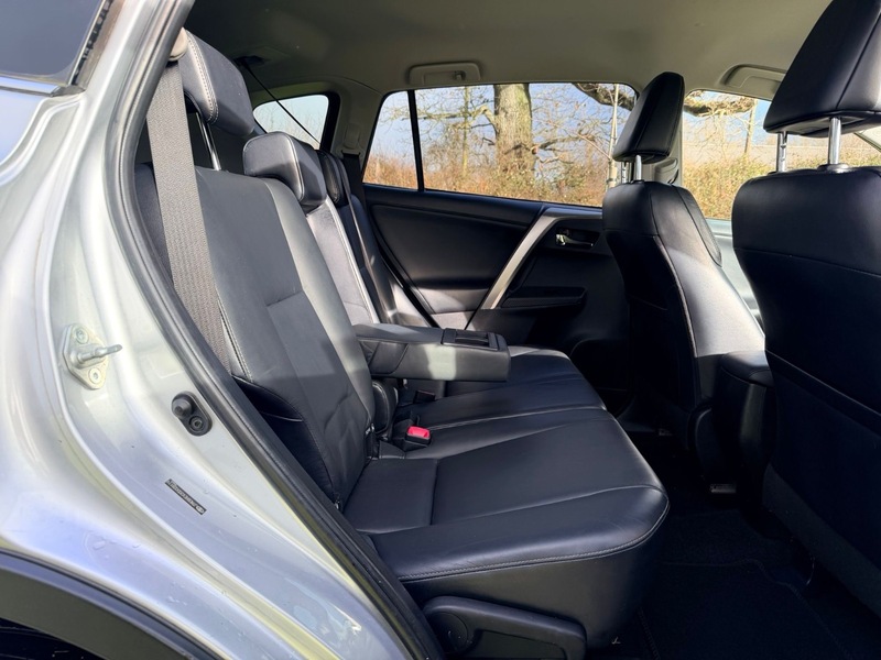 Used Toyota RAV4 2013 for sale - 77303271: Photo 16