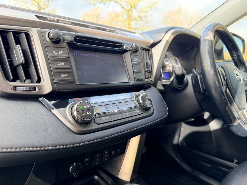 Used Toyota RAV4 2013 for sale - 77303271: Photo 9