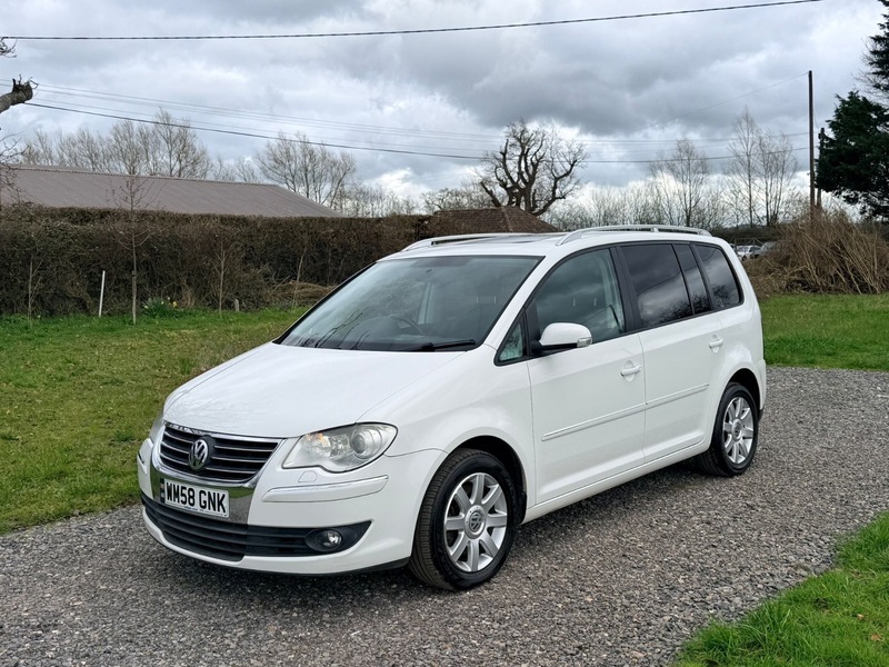 Used Volkswagen Touran 2019 for sale - 77850976: Photo 3