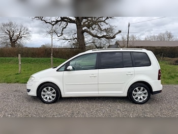 Used Volkswagen Touran undefined for sale - 77850976: Photo