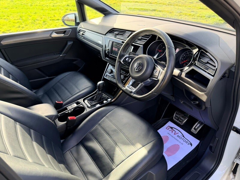 Used Volkswagen Touran 2017 for sale - 77681489: Photo 10