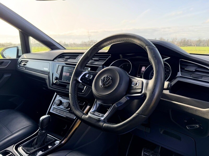 Used Volkswagen Touran 2017 for sale - 77681489: Photo 14