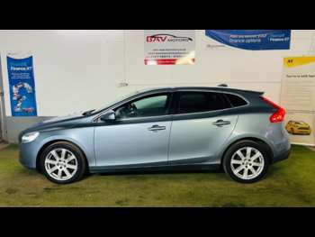 Used Volvo V40 2017 for sale - 74942277: Photo