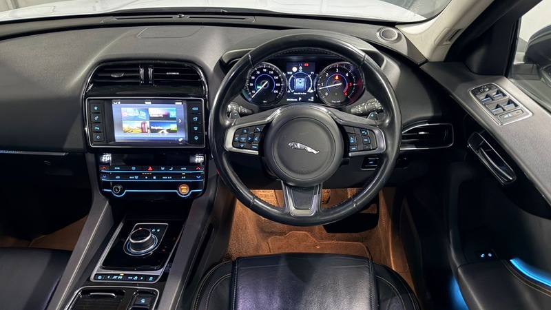 Used Jaguar F-Pace 2017 for sale - 77277023: Photo 15