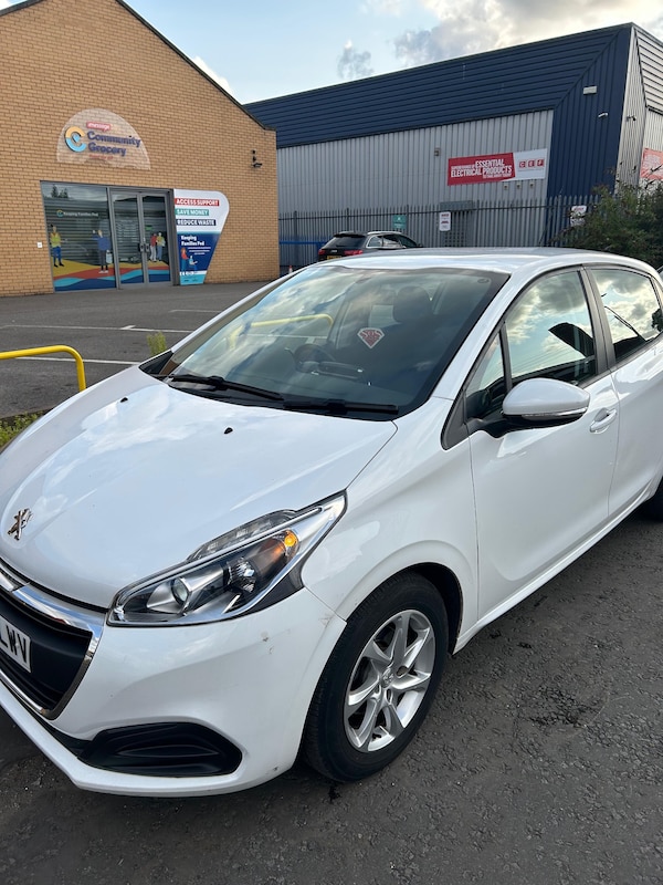 Used Peugeot 208 2016 for sale - 75584417: Photo 5